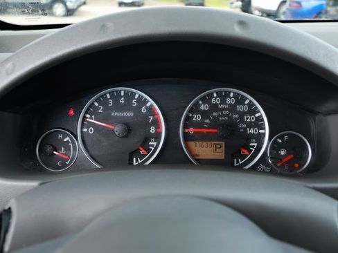 Used 2019 Nissan Frontier SL RWD image 12