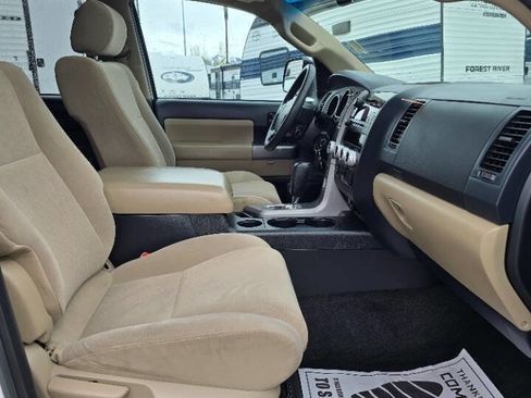 Used 2013 Toyota Sequoia SR5 AWD/4WD image 20