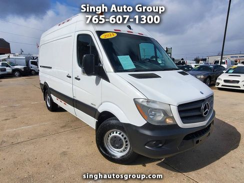 Used 2014 Mercedes-Benz Sprinter 2500 image 1