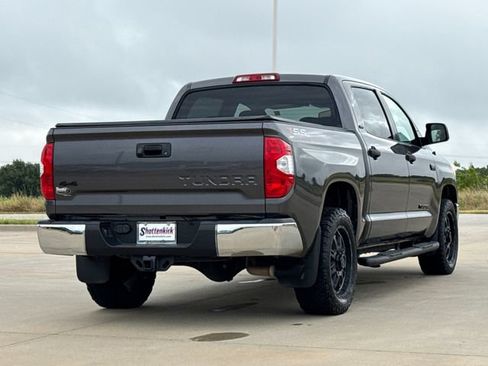 Used 2017 Toyota Tundra SR5 w/ SR5 Upgrade Package AWD/4WD image 9