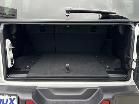 New 2026 Jeep Wrangler Unlimited Rubicon image 11