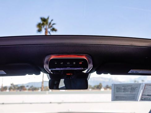 Used 2024 Mercedes-Benz S 580 S 580 image 18