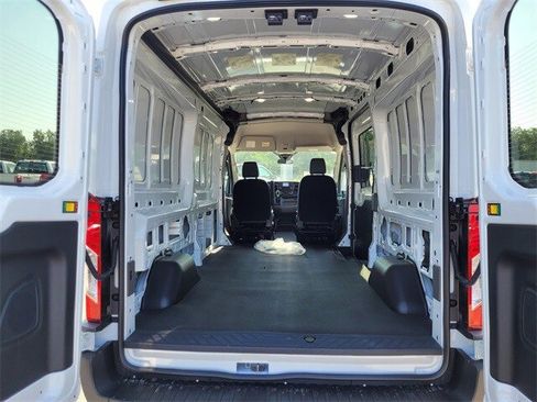 New 2025 Ford Transit 250 148 Medium Roof image 42