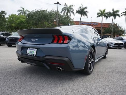 Certified 2025 Ford Mustang Coupe RWD image 7