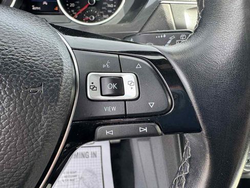 Used 2021 Volkswagen Tiguan SE R-Line image 15