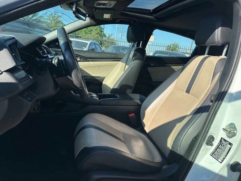 Used 2019 Honda Civic Sport Touring image 10