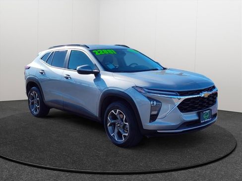 Certified 2025 Chevrolet Trax LT image 5