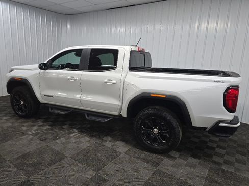 Used 2023 GMC Canyon Elevation w/ Elevation Premium Package AWD/4WD image 4