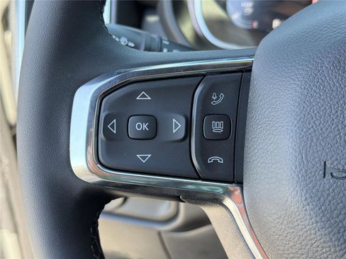 New 2026 RAM 2500 Laramie AWD/4WD image 24