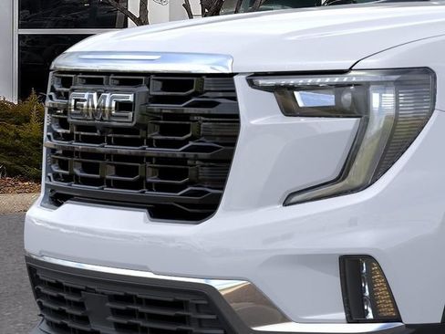 New 2026 GMC Acadia Elevation w/ Black Edition AWD/4WD image 13