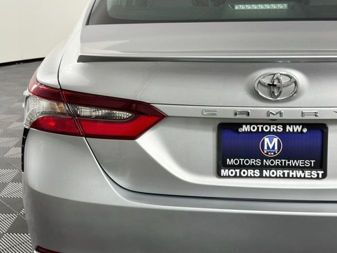 Used 2024 Toyota Camry SE FWD image 23