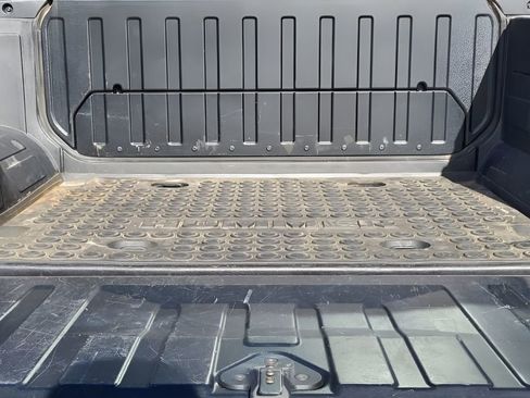 Used 2005 HUMMER H2 SUT w/ Preferred Equipment Group image 30