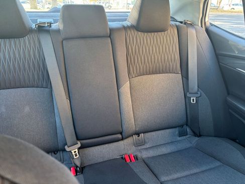 Used 2025 Toyota Camry LE image 31