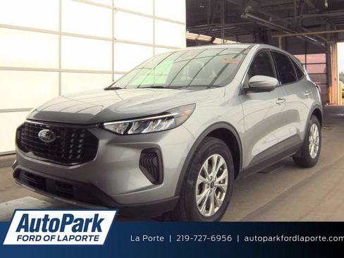 Used 2023 Ford Escape Active w/ Tech Pack #2 AWD/4WD image 1
