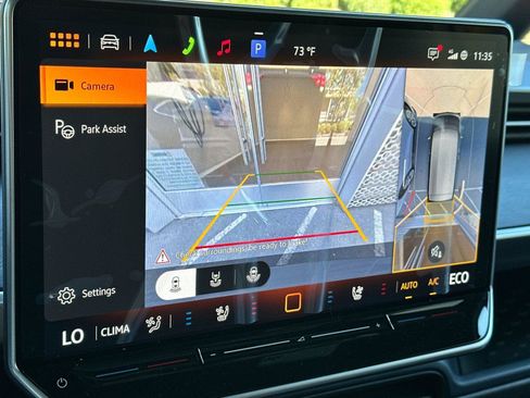 New 2025 Volkswagen ID. Buzz Pro S Plus RWD image 20
