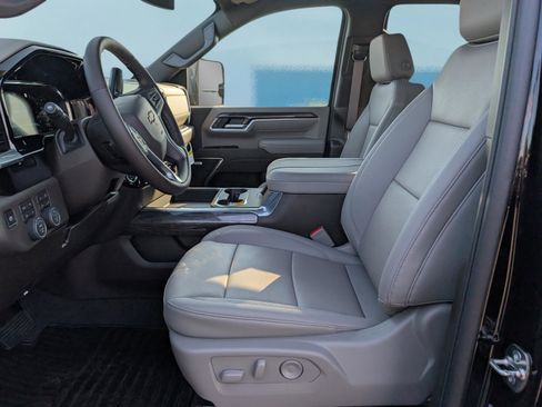 New 2026 Chevrolet Silverado 2500 LTZ w/ LTZ Convenience Package image 17