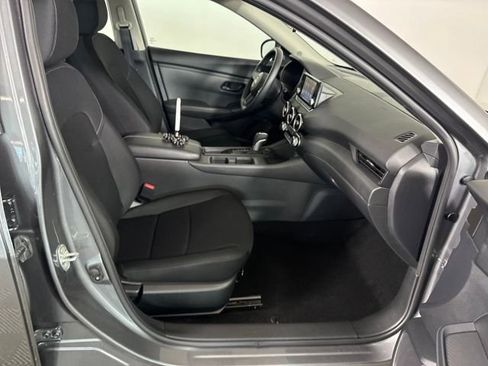 Used 2025 Nissan Sentra S image 28