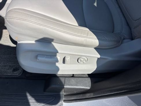Used 2024 Honda Odyssey EX-L image 7
