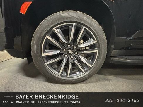 Used 2023 Cadillac Escalade ESV Sport AWD/4WD image 11
