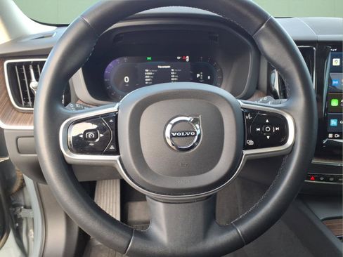 Used 2023 Volvo XC60 B5 Plus w/ Climate Package image 19