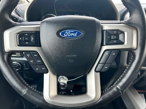 Used 2017 Ford F150 Lariat w/ Equipment Group 502A Luxury AWD/4WD image 22