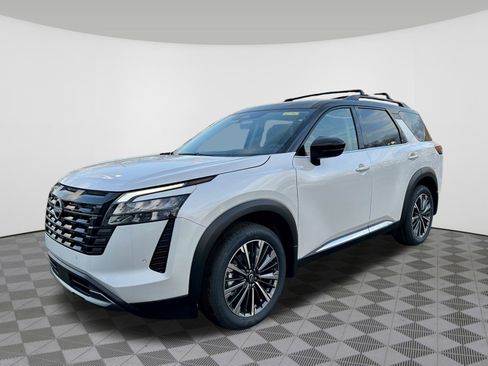 New 2026 Nissan Pathfinder Platinum image 11