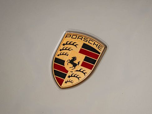 Certified 2022 Porsche Taycan image 13