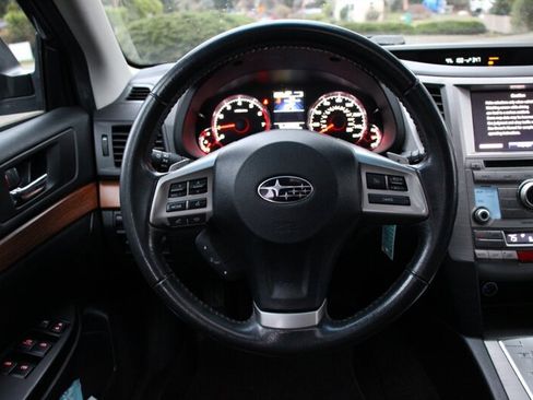 Used 2013 Subaru Outback 2.5i Limited image 18