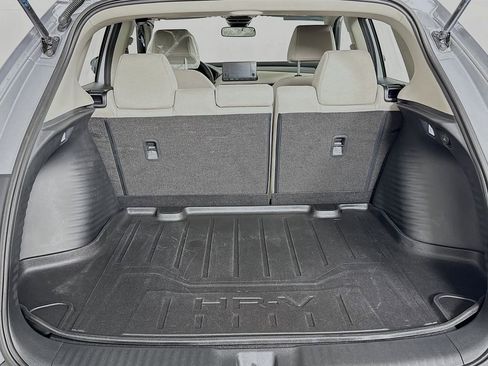 Certified 2023 Honda HR-V LX image 36