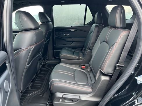 New 2025 Honda Pilot TrailSport image 16