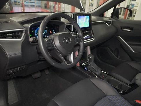 Certified 2024 Toyota Corolla Cross XSE image 14