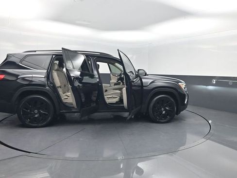 Used 2024 Volkswagen Atlas SE FWD image 41