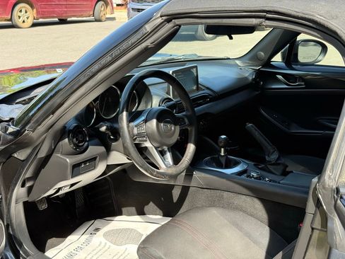 Used 2016 MAZDA MX-5 Miata Club image 19