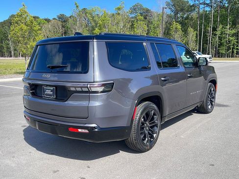 New 2026 Jeep Grand Wagoneer Summit AWD/4WD image 7