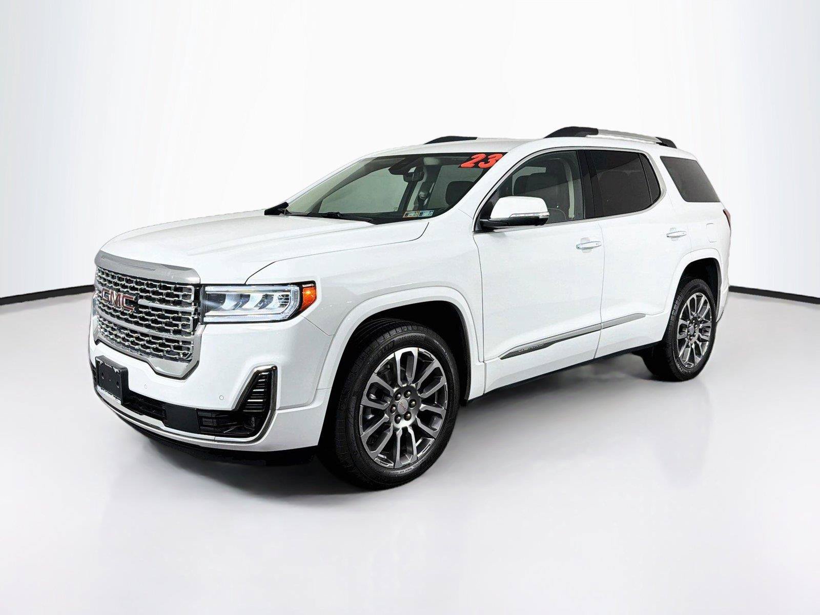 Used 2023 GMC Acadia Denali w/ Denali Technology Package AWD/4WD image 7