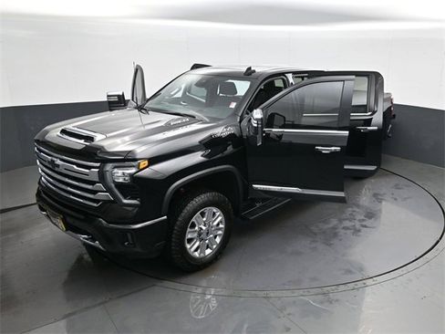 Certified 2025 Chevrolet Silverado 2500 High Country w/ Technology Package image 30