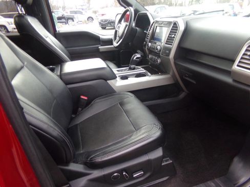 Used 2016 Ford F150 Lariat image 42