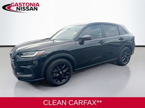 Used 2025 Honda HR-V Sport image 3