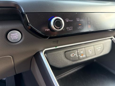 Used 2026 Kia Carnival LXS image 28