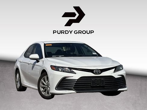 Used 2021 Toyota Camry LE FWD image 1