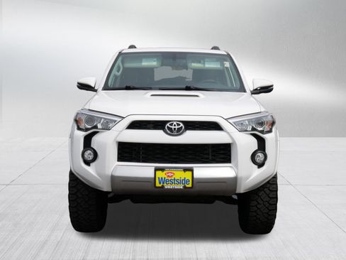 Used 2019 Toyota 4Runner TRD Off-Road Premium AWD/4WD image 2