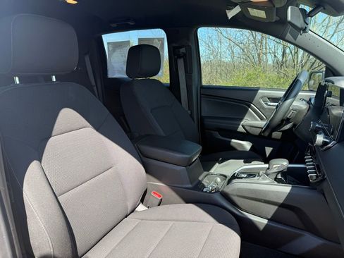 Used 2024 Chevrolet Colorado LT w/ LT Convenience Package image 20