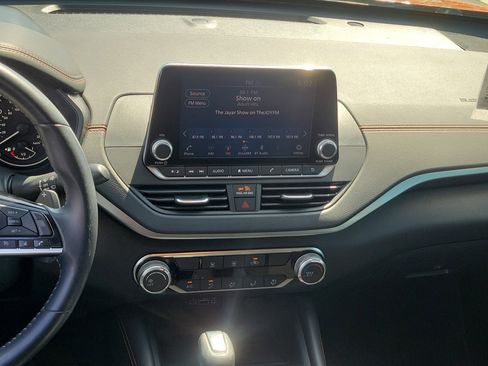 Used 2020 Nissan Altima 2.5 SR FWD image 19