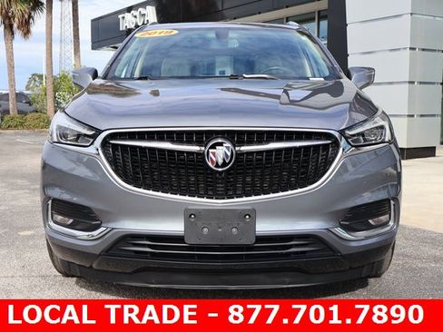 Used 2019 Buick Enclave Essence image 3