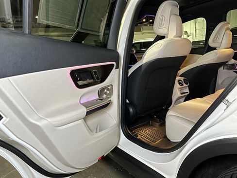 Certified 2026 Mercedes-Benz GLC 300 4MATIC image 18