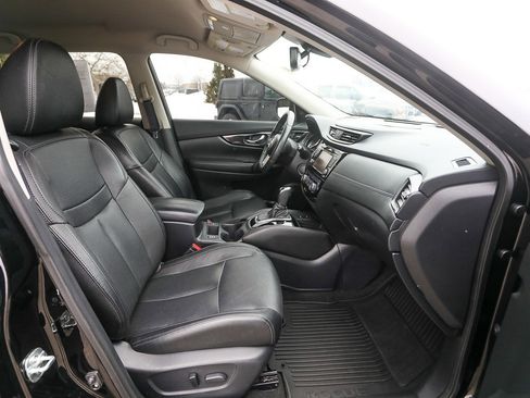 Used 2019 Nissan Rogue SL image 20