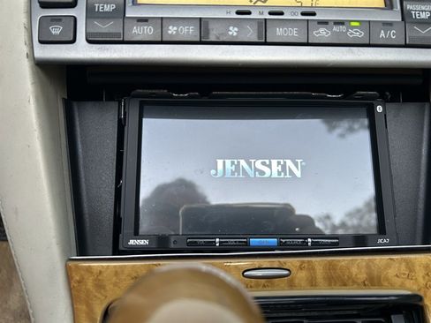 Used 2004 Lexus SC 430 Convertible image 13