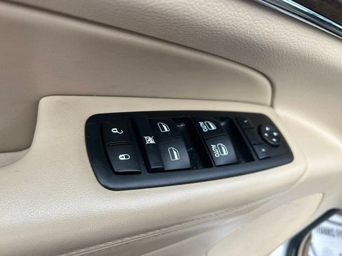 Used 2016 Jeep Grand Cherokee Limited AWD/4WD image 18