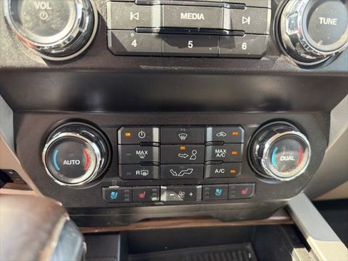 Used 2020 Ford F150 Lariat AWD/4WD image 12