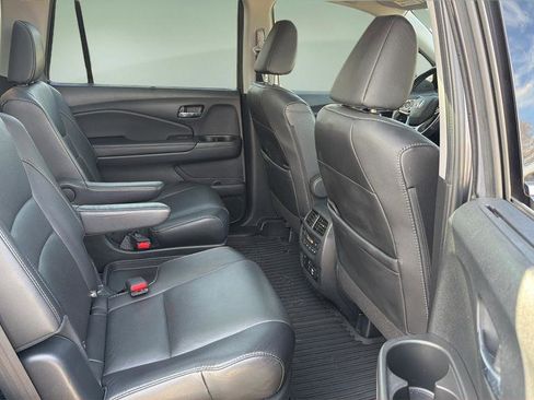 Used 2021 Honda Pilot Elite image 18